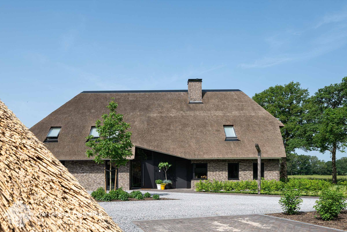 Woonboerderij Met B&B Holthone | The Citadel Company